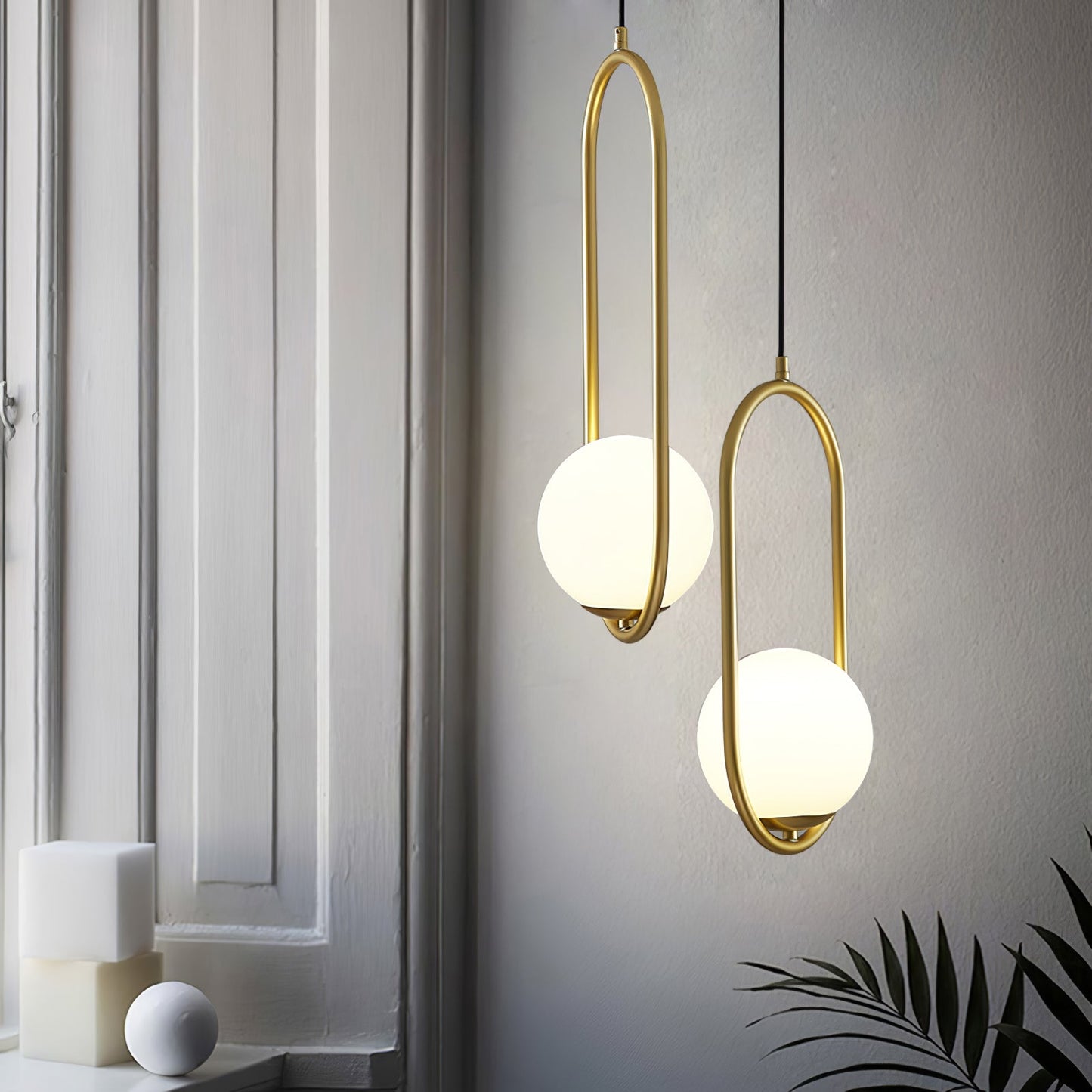 Glass Pendant Lamp | Adjustable Modern Design for Stylish Interiors 3
