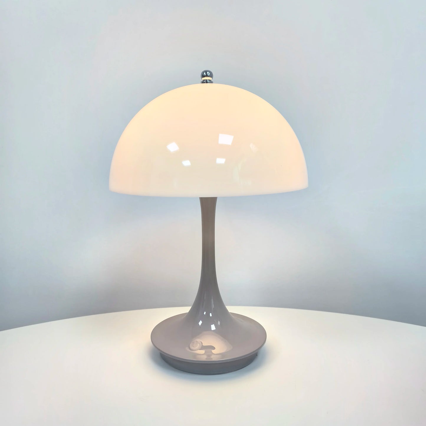 Mushroom Dome Table Lamp | Modern Design with Dimmable LED Lighting 3