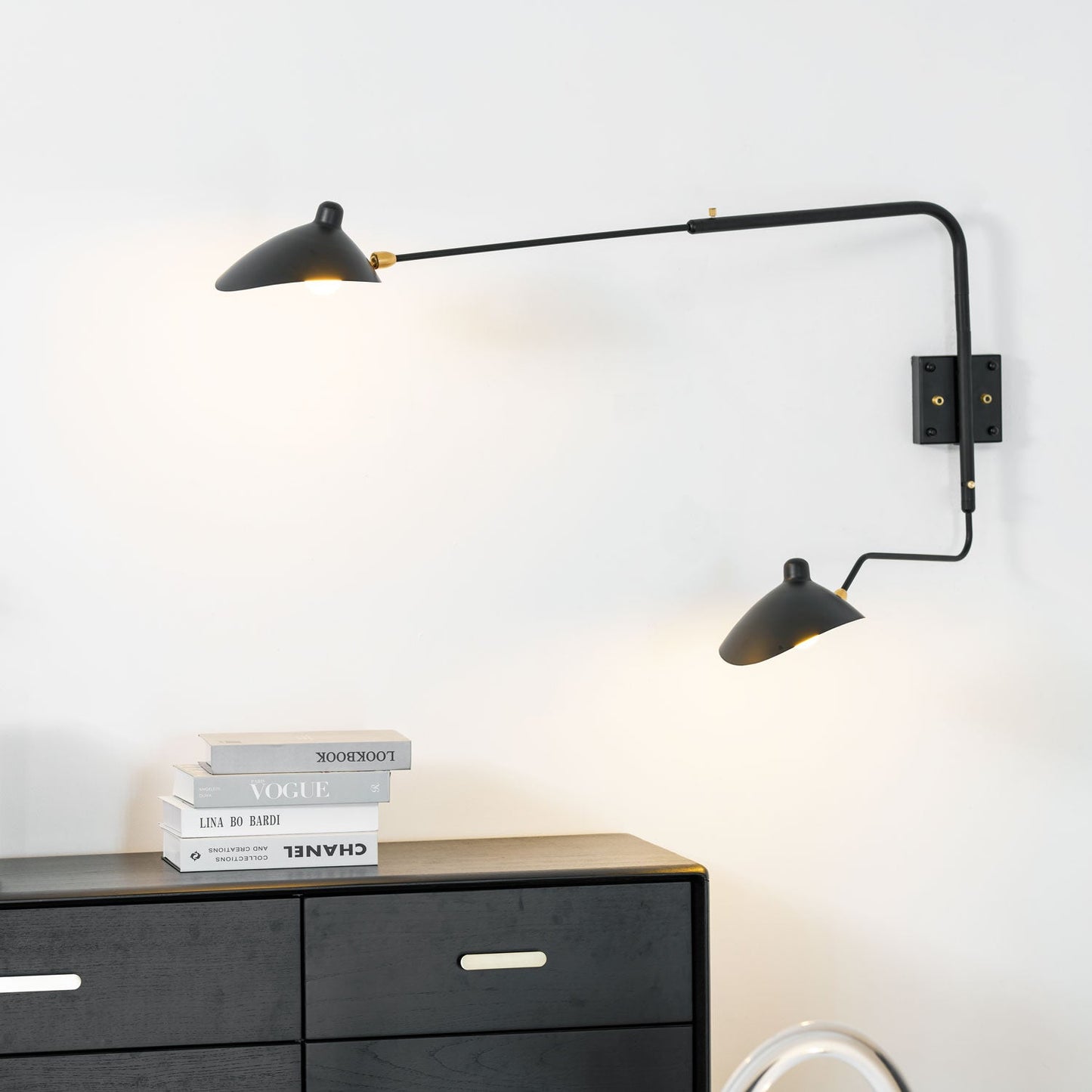 Wall Sconce | Adjustable One-Arm Design for Customizable Lighting 3