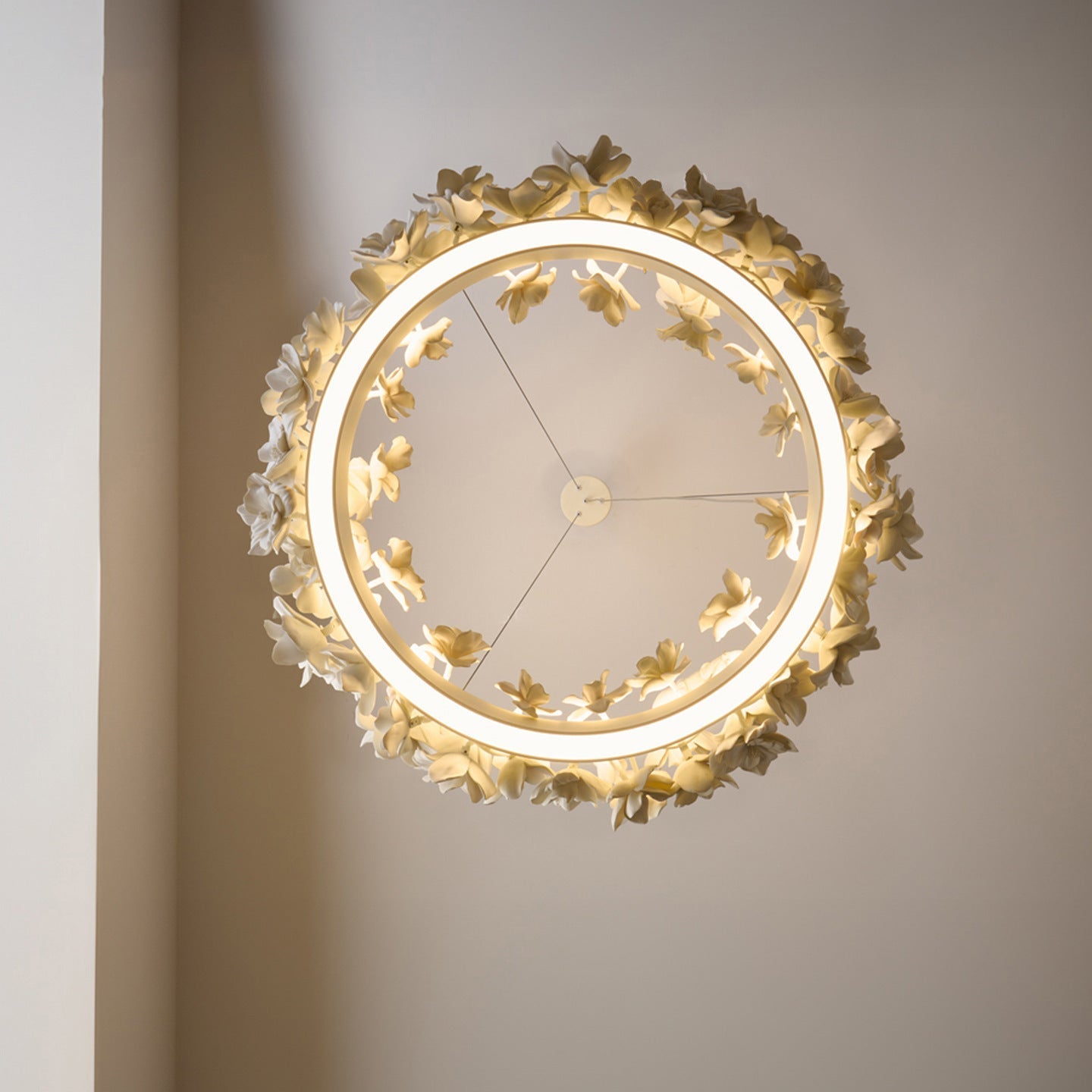 Ceramic Flower Chandelier | Modern Design with Adjustable Height for Dining Room 4