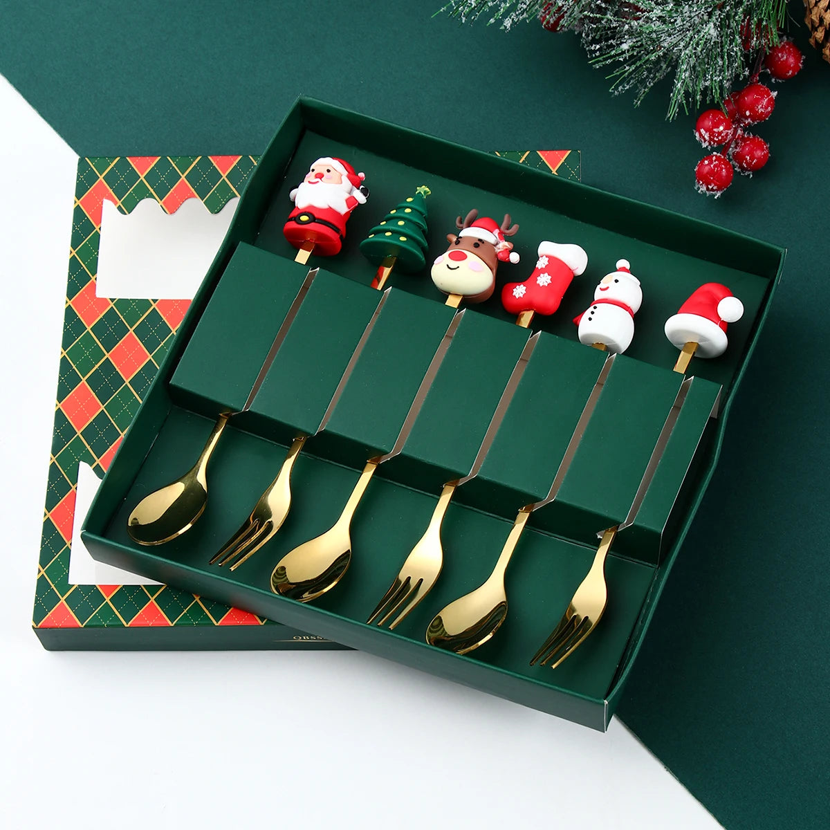 Christmas Cutlery Set | Gold Spoon and Fork with Santa Design 4