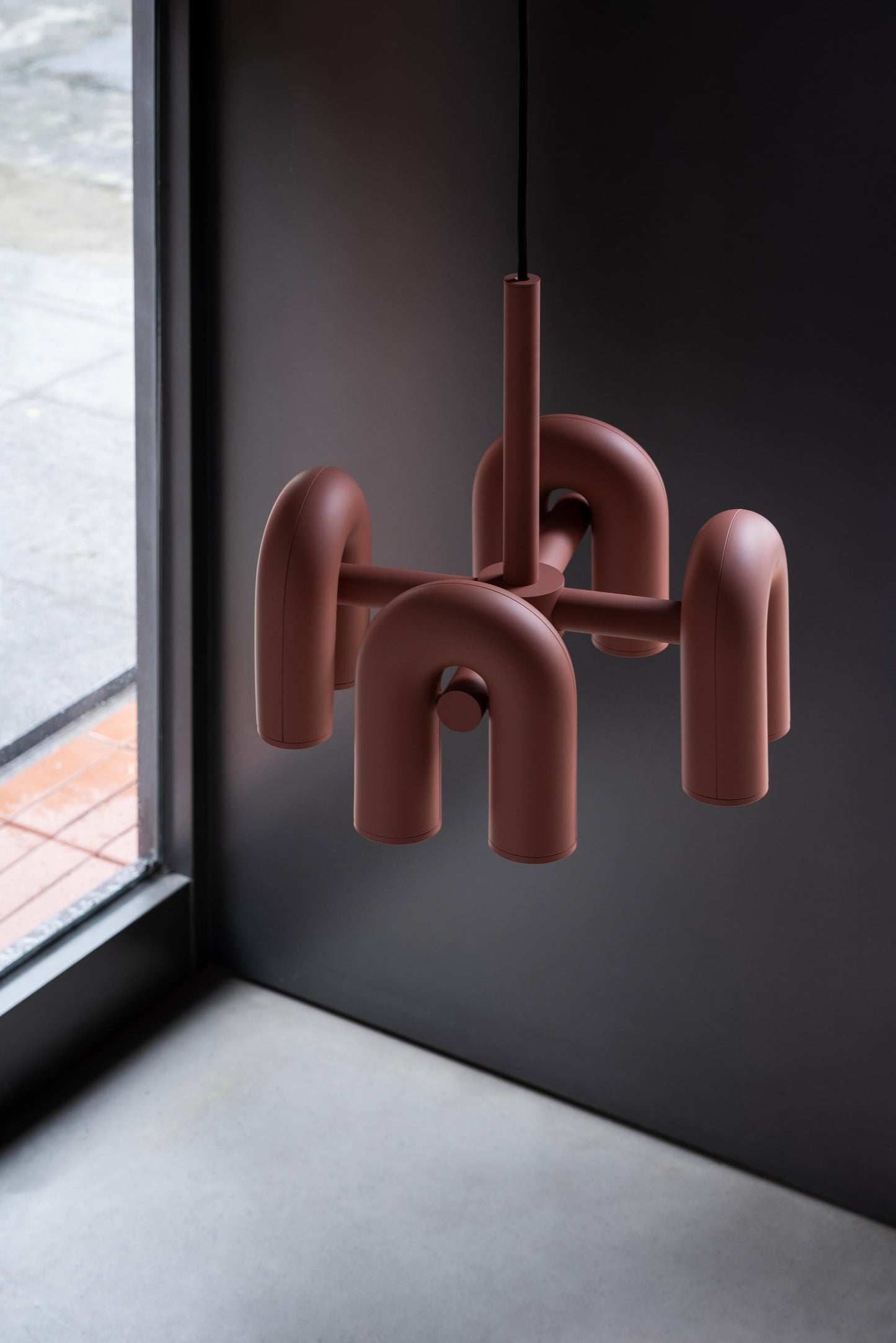 Cirkus Chandelier | Customizable U-Shape LED Lighting Fixture 4