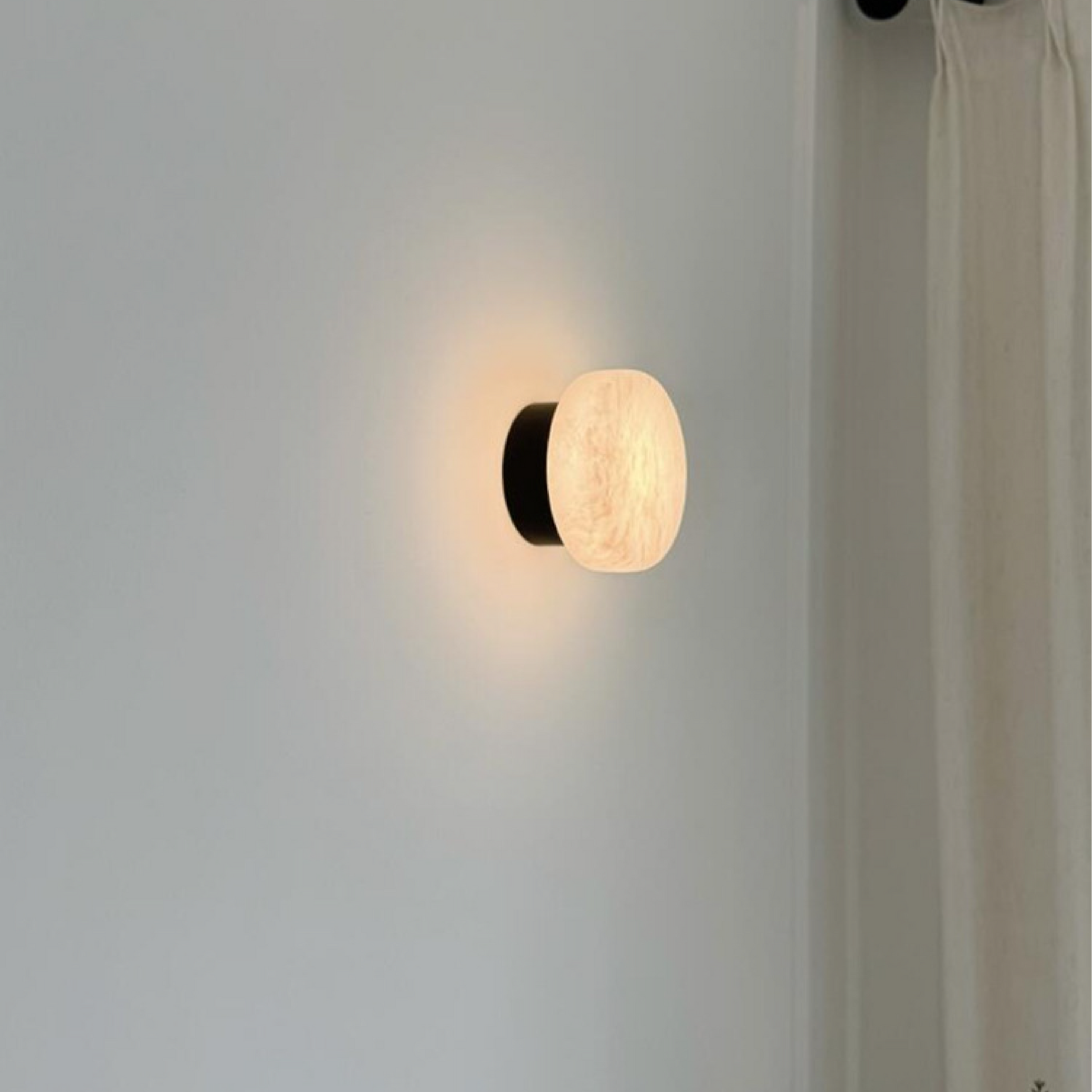 Contemporary Wall Lamp | Elegant Marble Design for Modern Spaces 7