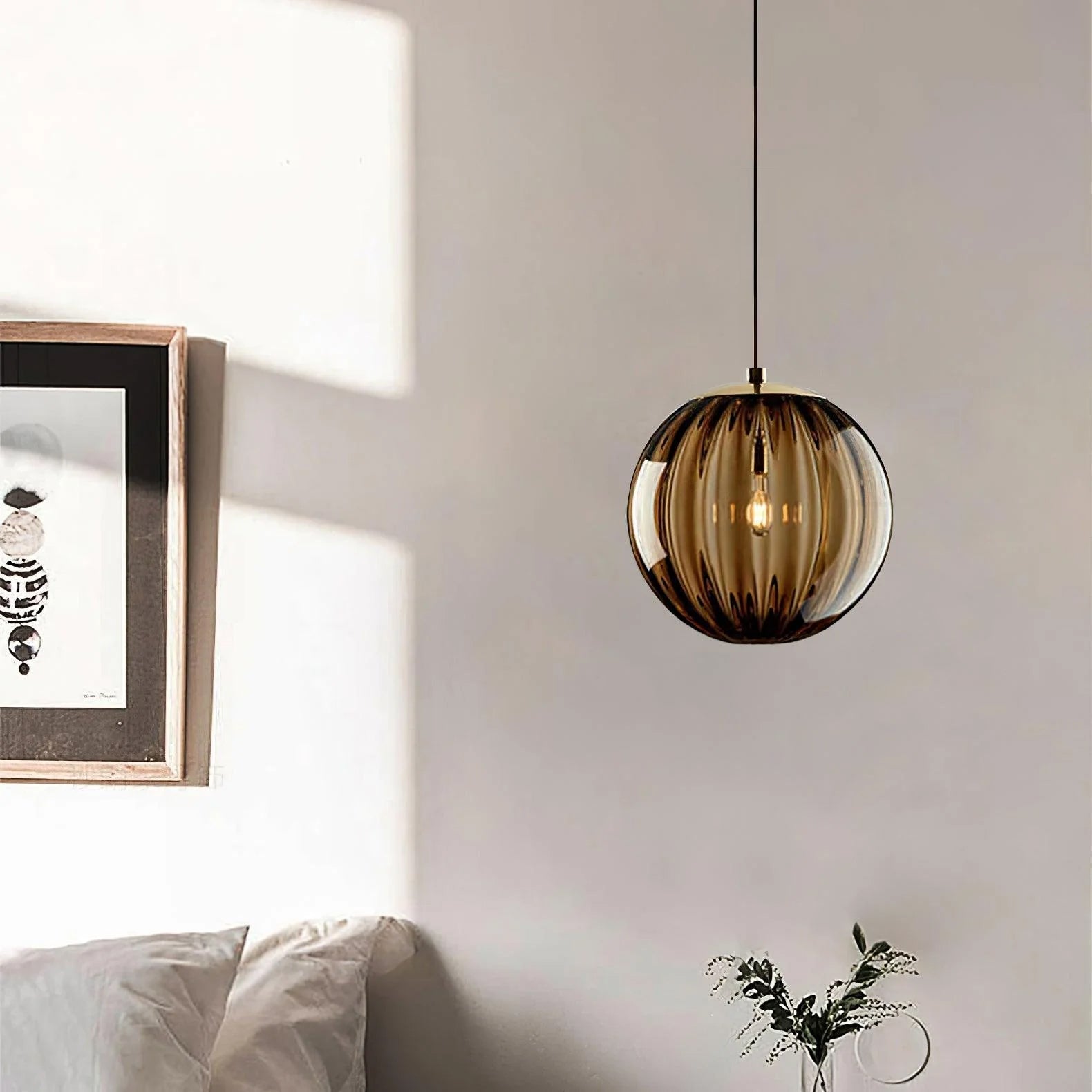 Elegant Pendant Light | Mouth-Blown Glass with Adjustable Height 3