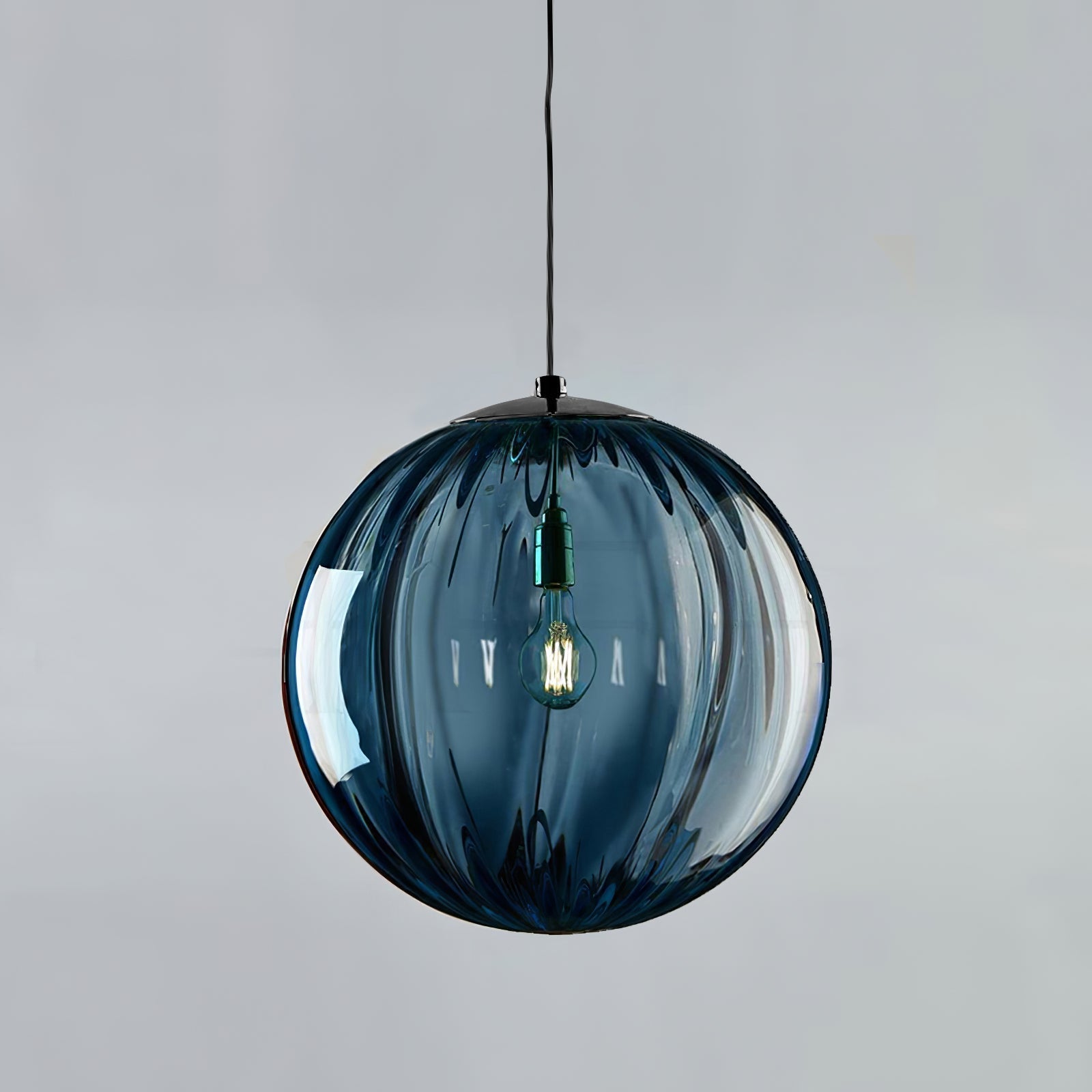 Elegant Pendant Light | Mouth-Blown Glass with Adjustable Height 7