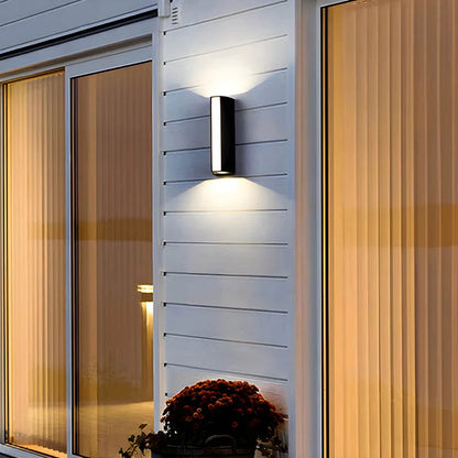 Modern 2-Way Outdoor Wall Lamp | Sleek Aluminum Design 3