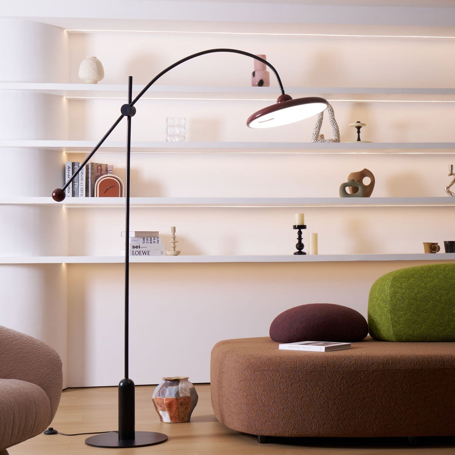 Modern Floor Lamp | Sculptural Design with Energy-Efficient LED 6