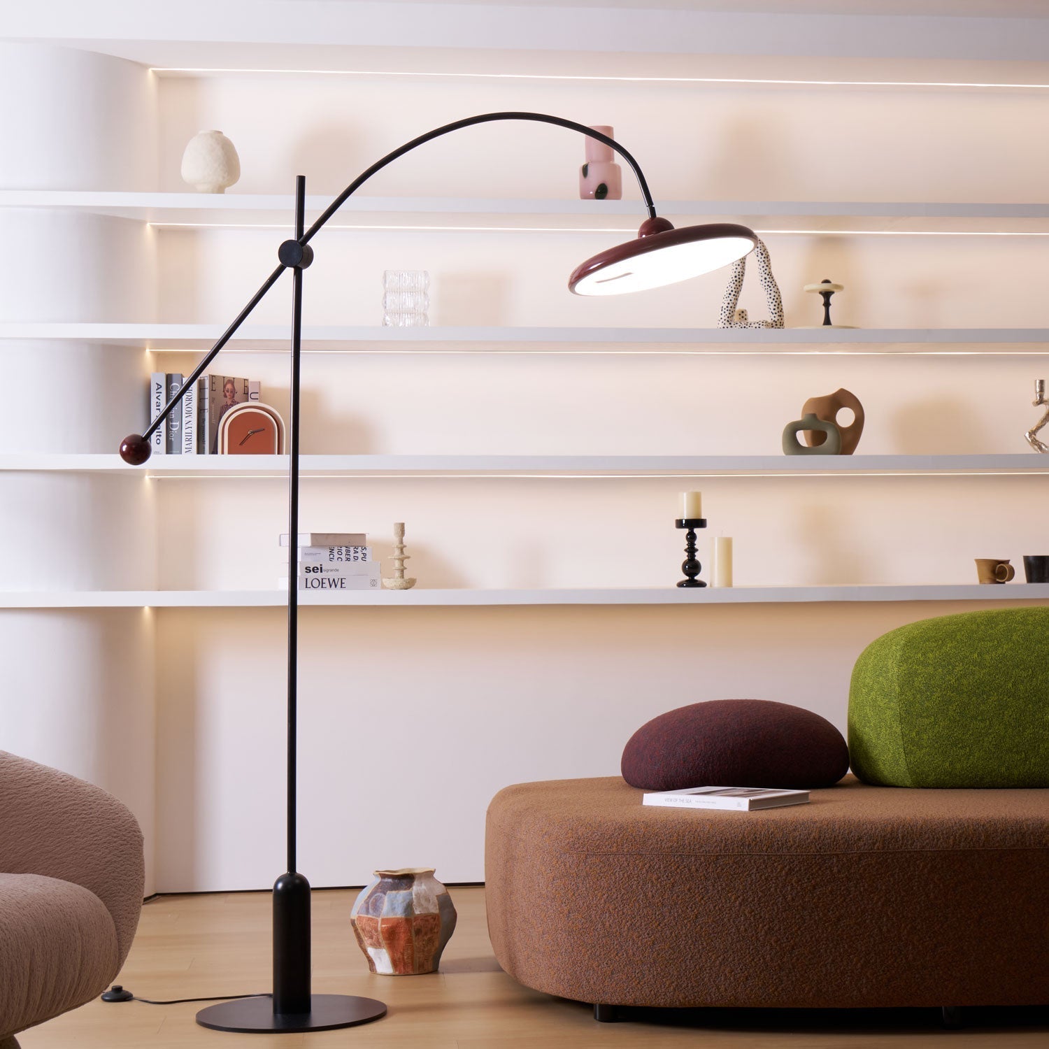 Modern Floor Lamp | Sculptural Design with Energy-Efficient LED 6