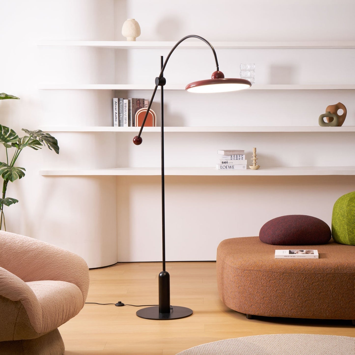 Modern Floor Lamp | Sculptural Design with Energy-Efficient LED 7