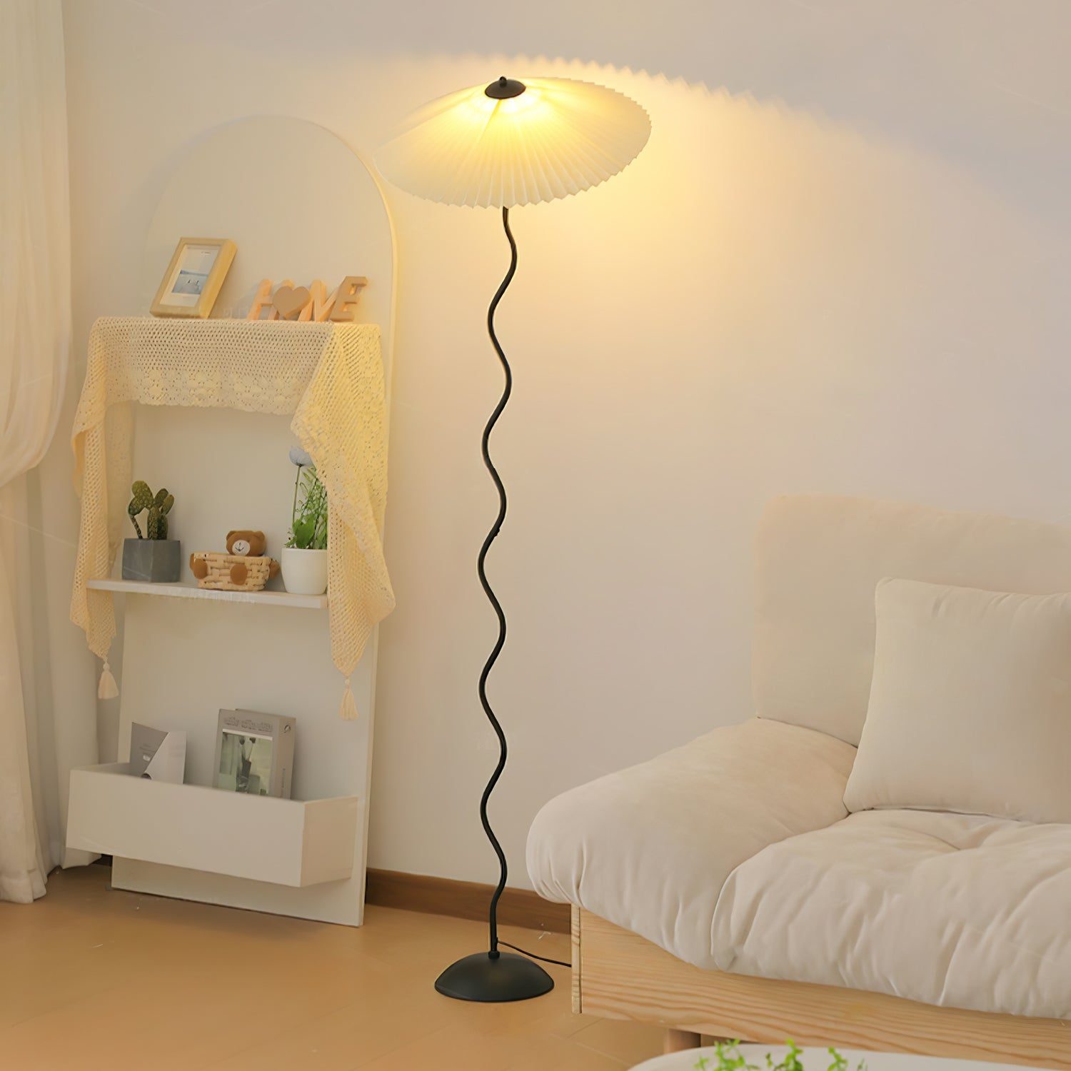 Squiggle Floor Lamp | Playful Wavy Design with LED Compatibility 3