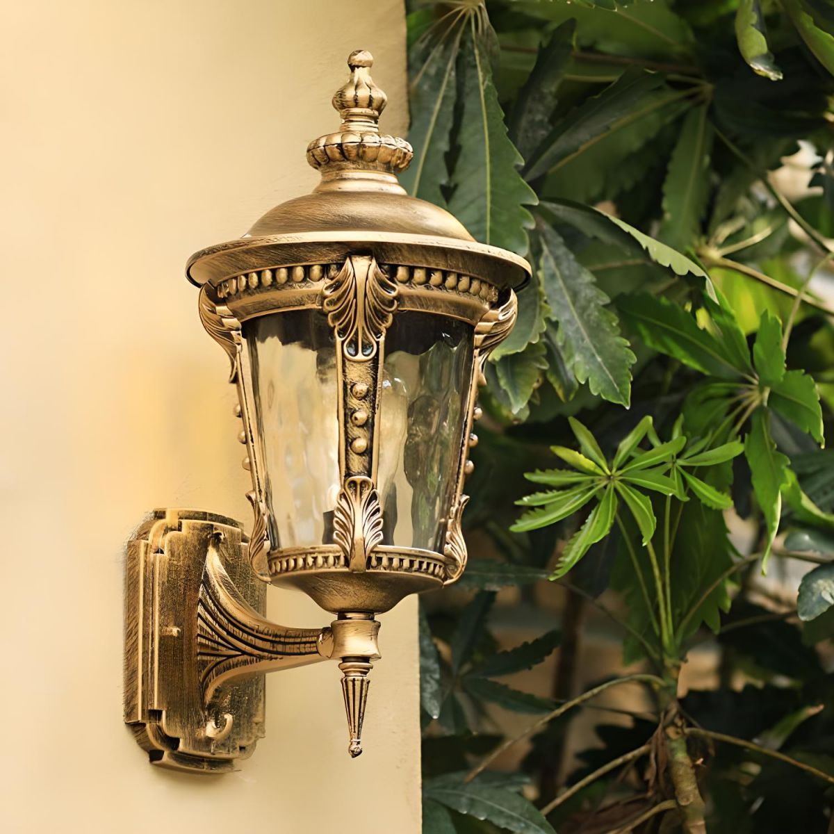 Outdoor Wall Lantern | Vintage Glass Shade with Durable Aluminum Body 1