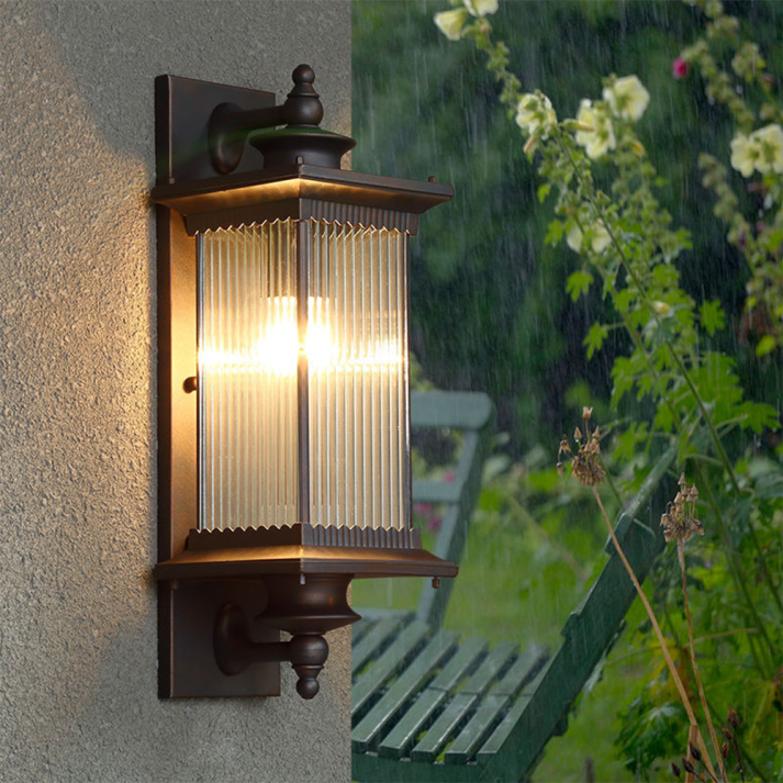 Outdoor Wall Light | Timeless Vintage Design for Patios and Gardens 0