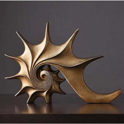 Conch Sculpture | Luxurious Ocean-Inspired Home Decor 1