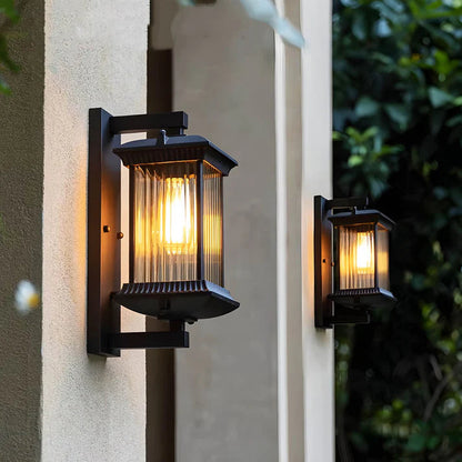 Vintage Outdoor Wall Lamp | Timeless Design with LED Lighting 1