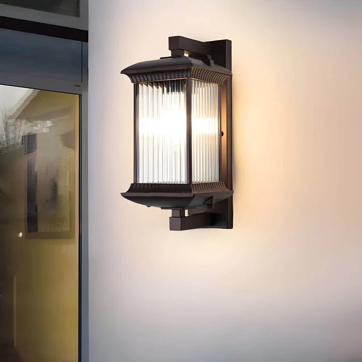 Vintage Outdoor Wall Lamp | Timeless Design with LED Lighting 2