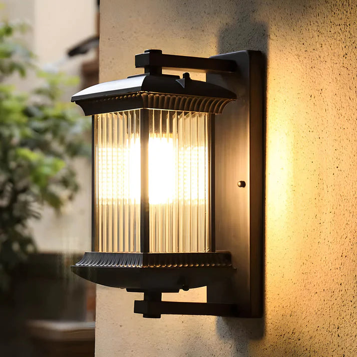 Vintage Outdoor Wall Lamp | Timeless Design with LED Lighting 3