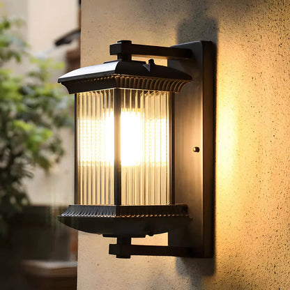 Vintage Outdoor Wall Lamp | Timeless Design with LED Lighting 3